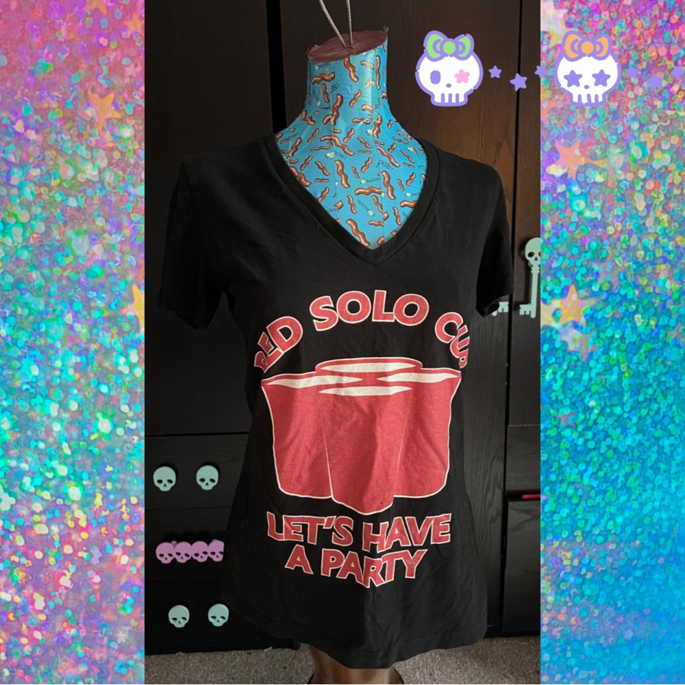 💀 Red solo cup tee